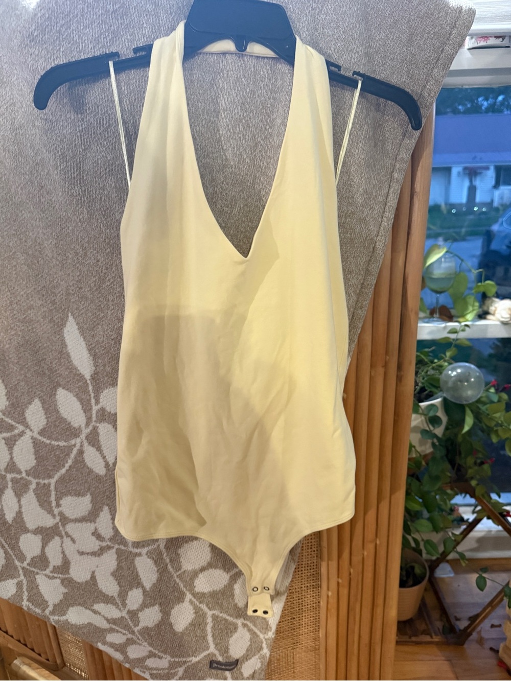 Abercrombie & Fitch Pale Yellow V-Neck Halter Bodysuit
